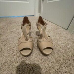Naturalizer Tan Size 5.5